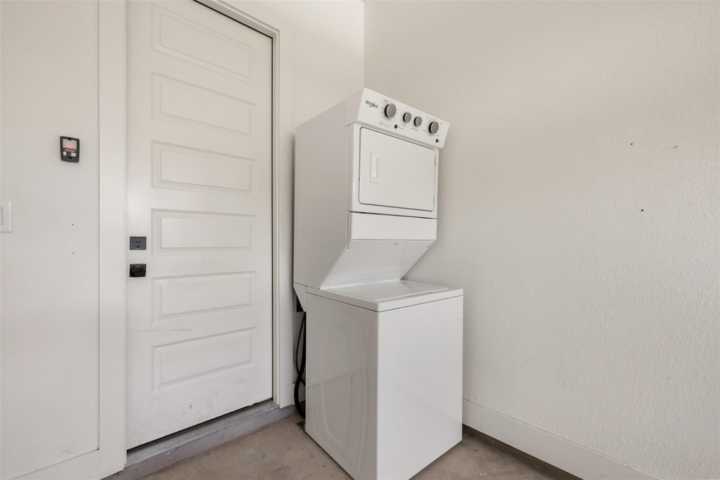 308 E 19th 1/2 St - Photo 24