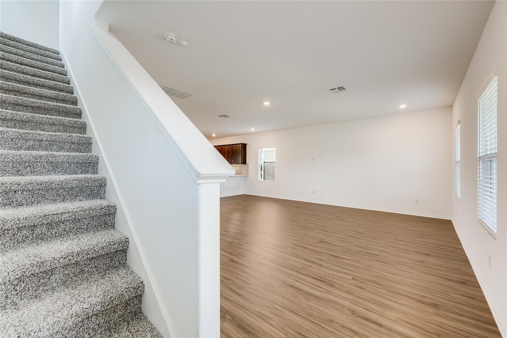 1545 Cobblecrest Ln - Photo 16