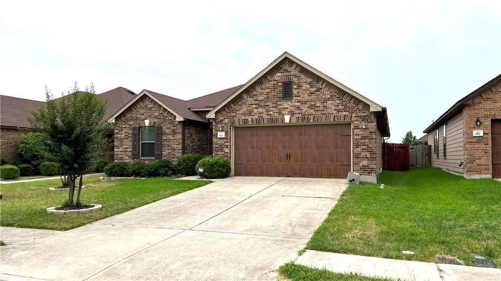 813 Oatmeal Dr - Photo 0
