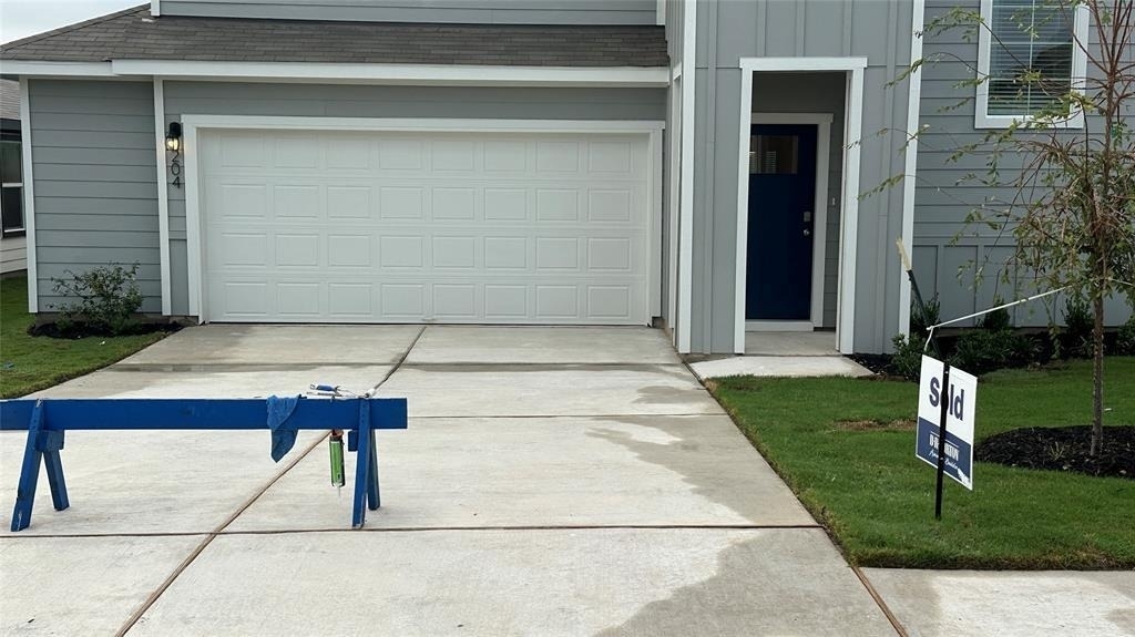 204 Inks Ln - Photo 0
