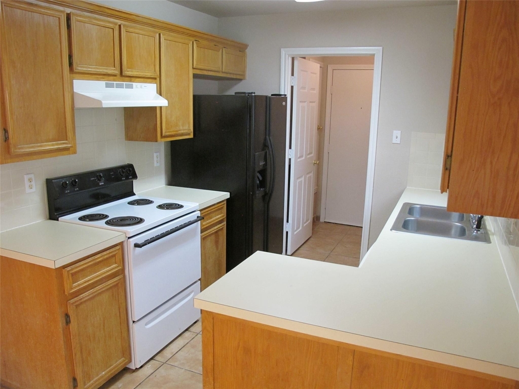 902 Quartz Ct - Photo 17
