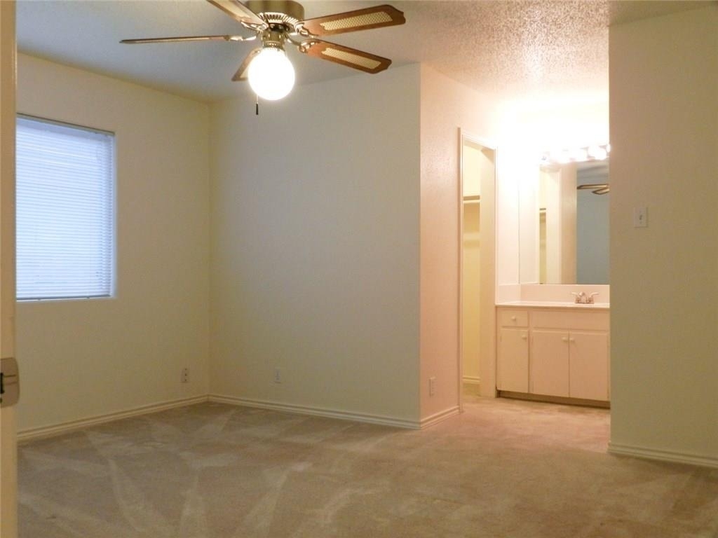 3713 Meredith St - Photo 16