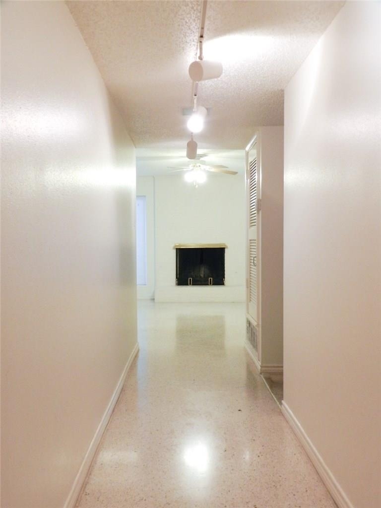 3713 Meredith St - Photo 3