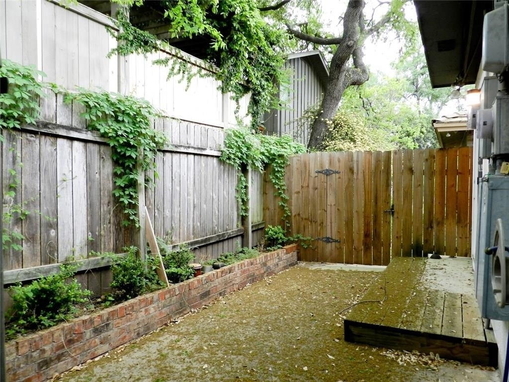 3713 Meredith St - Photo 27