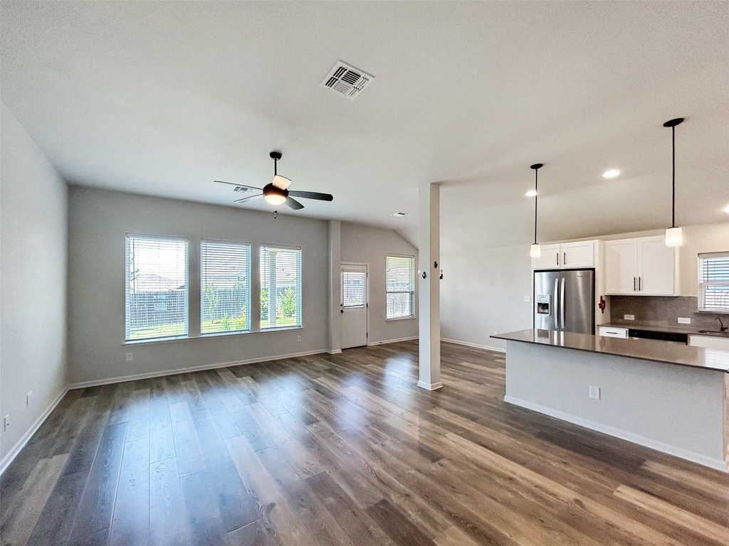 558 Bridgestone Way - Photo 6