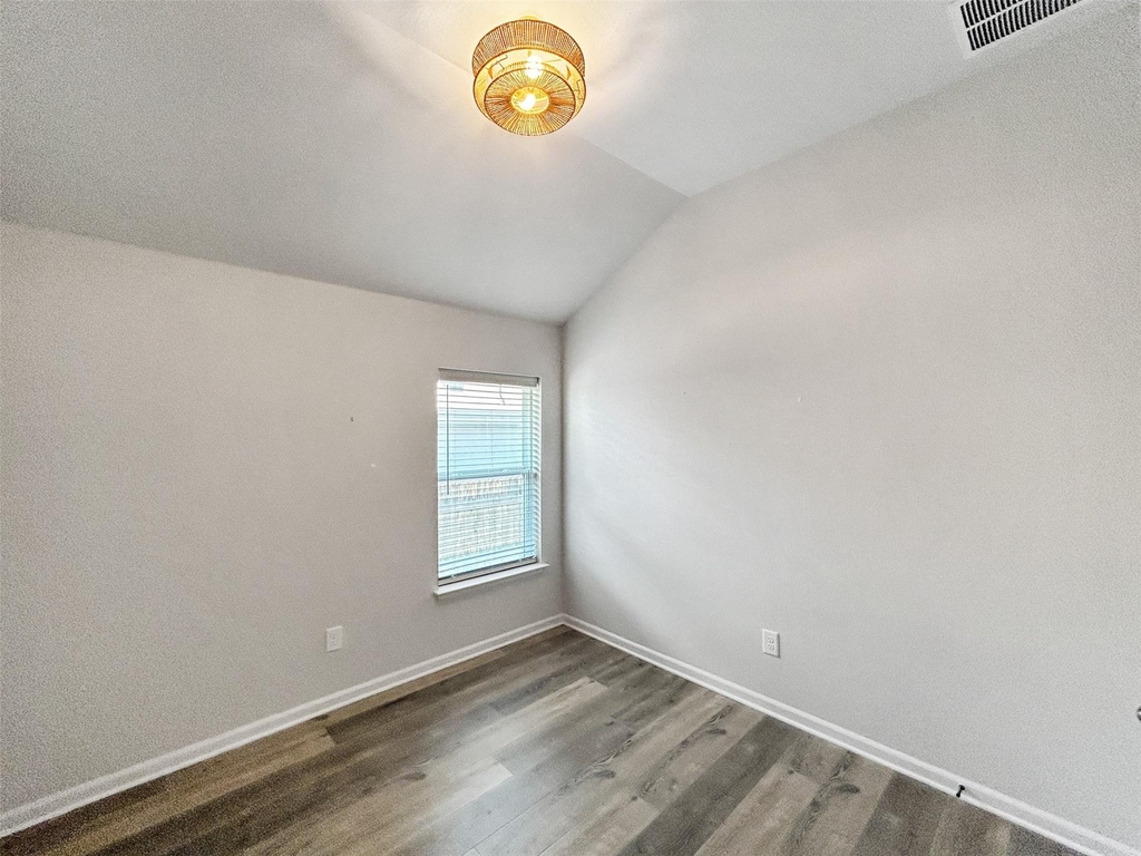 558 Bridgestone Way - Photo 24