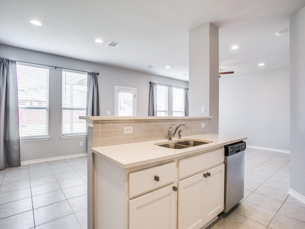 508 Rearing Mare Pass - Photo 4