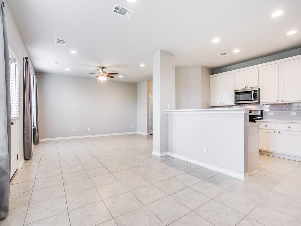 508 Rearing Mare Pass - Photo 3