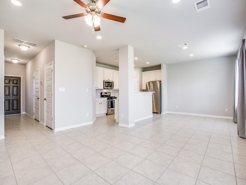 508 Rearing Mare Pass - Photo 5