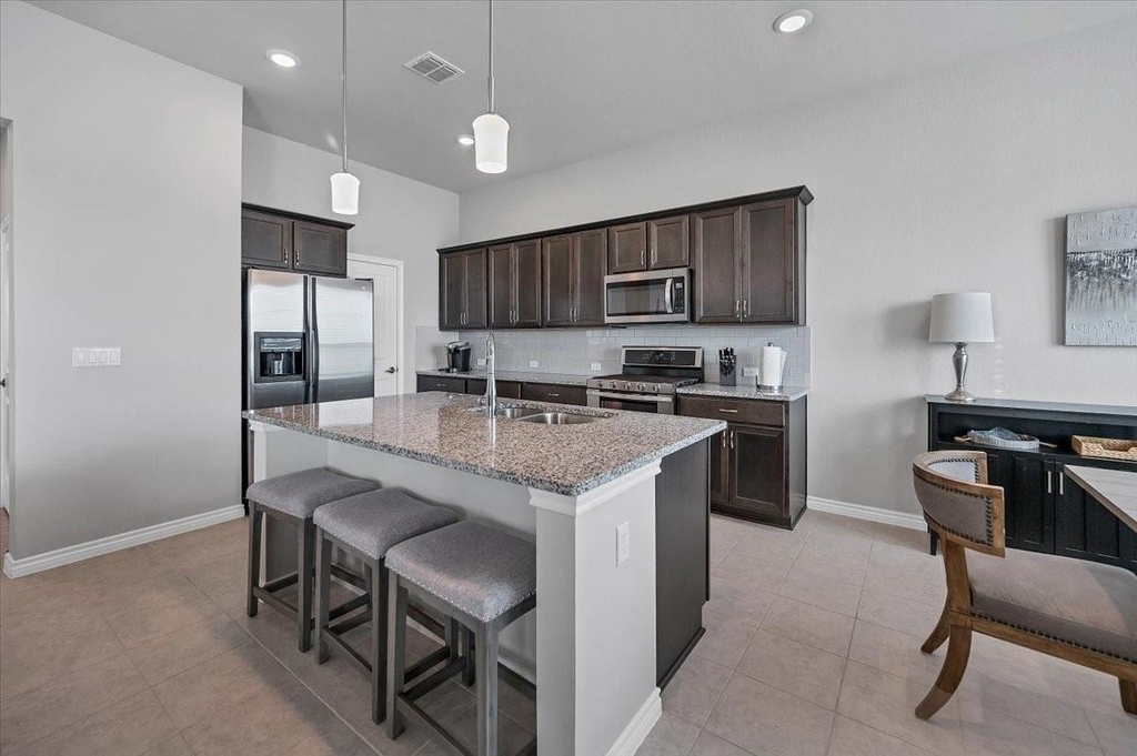 125 Harborside Dr - Photo 2