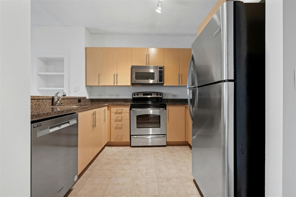 54 Rainey St - Photo 6