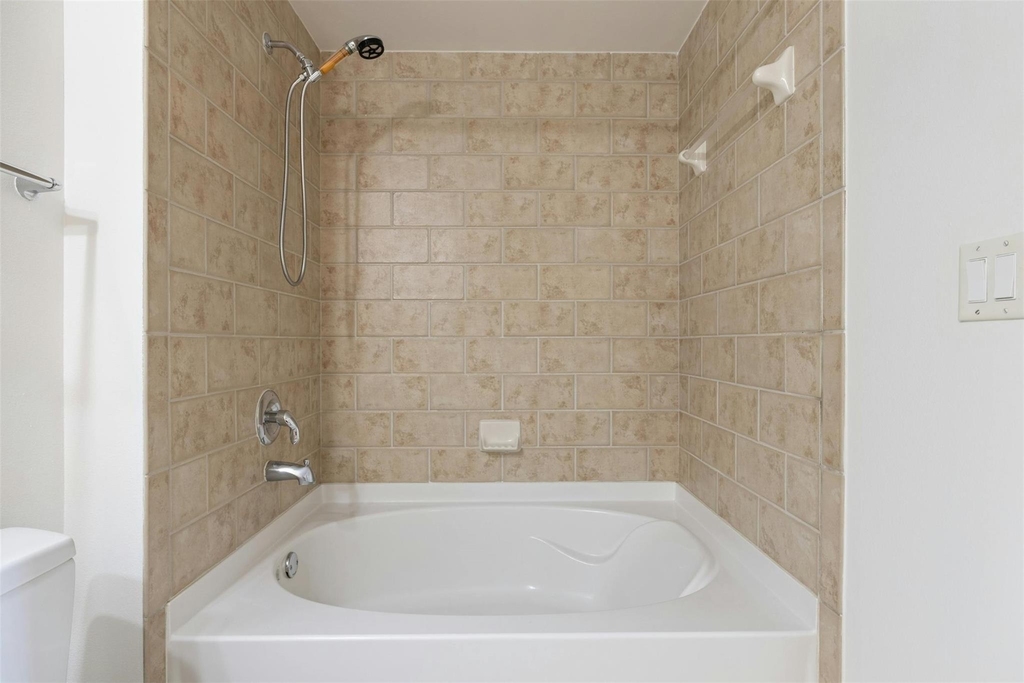 54 Rainey St - Photo 15