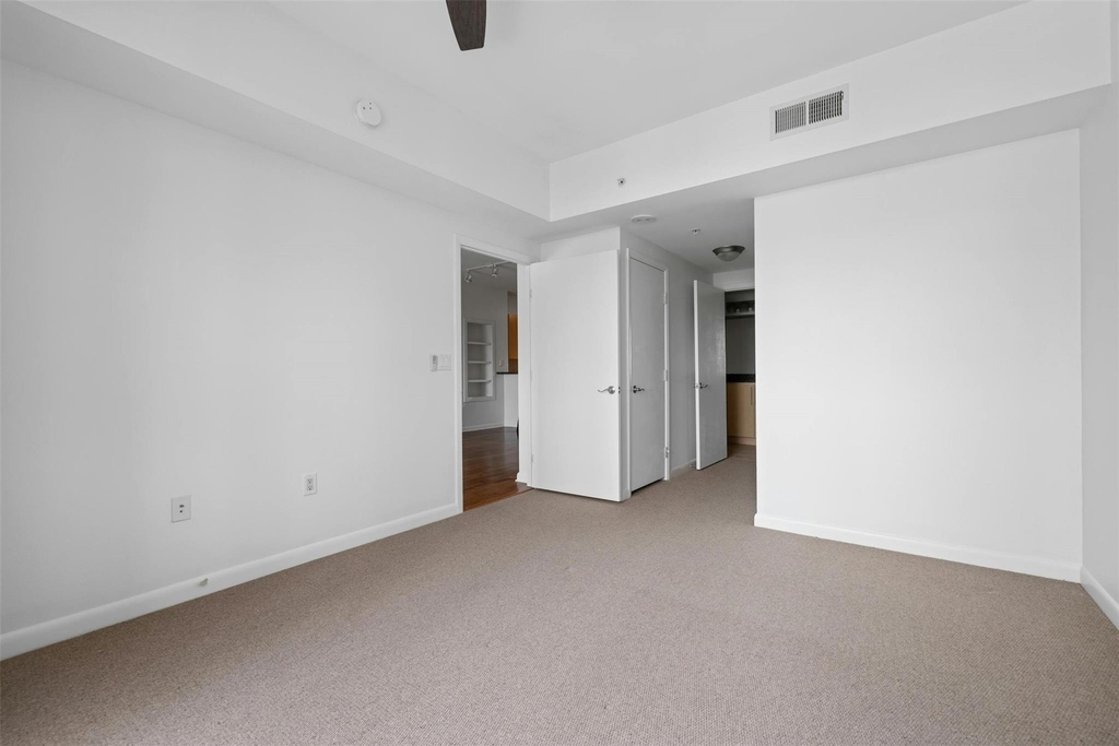 54 Rainey St - Photo 21