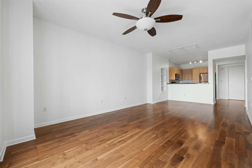 54 Rainey St - Photo 10