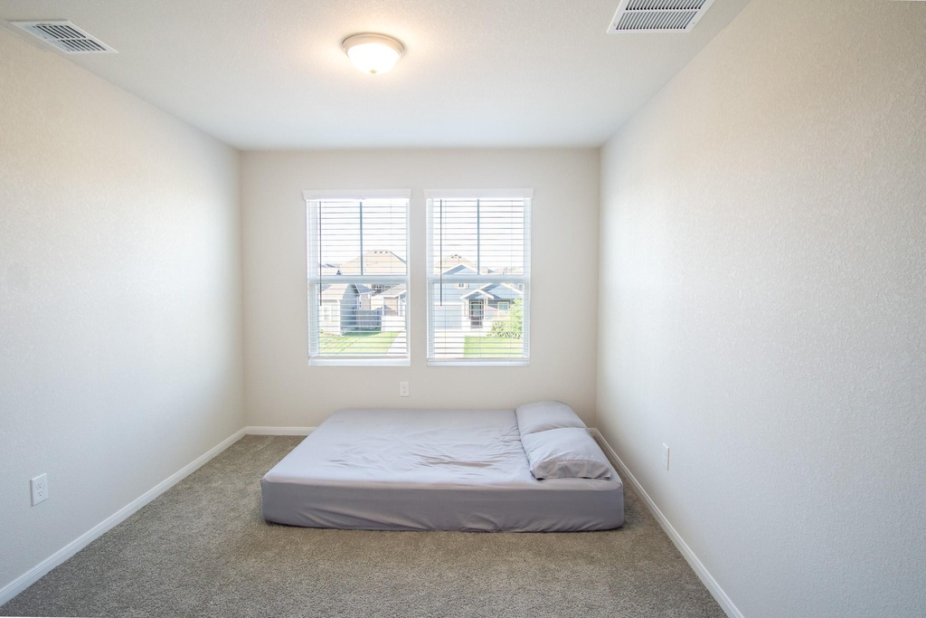 130 Yellowstone Dr - Photo 11