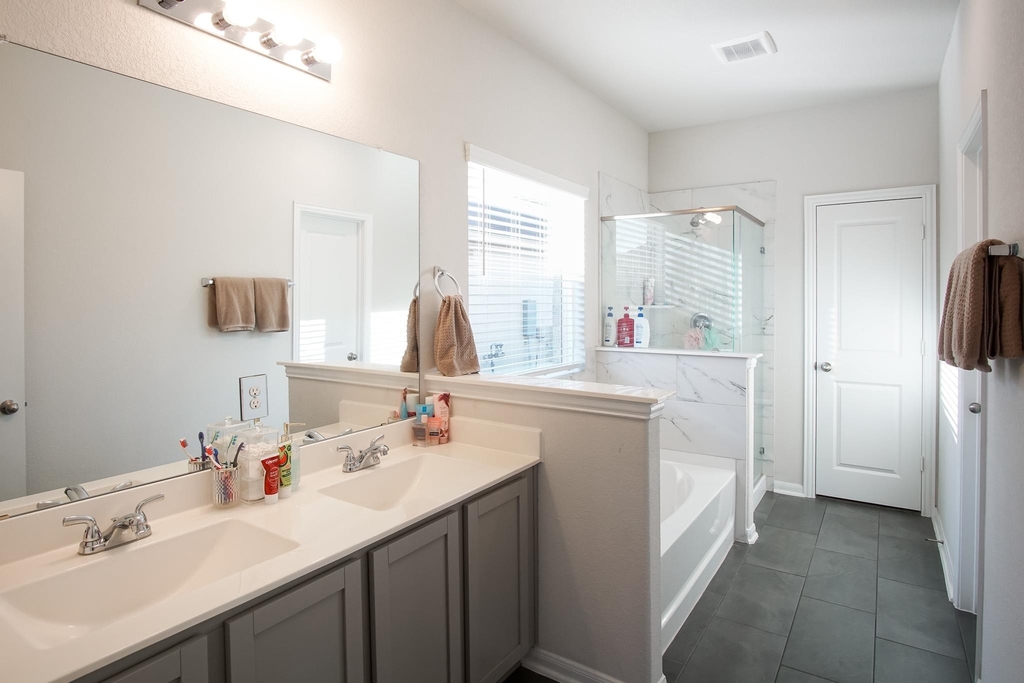 130 Yellowstone Dr - Photo 8