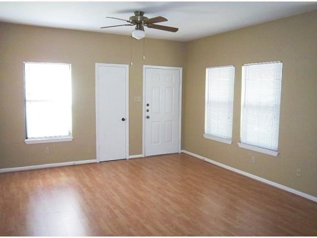 1004 Charlotte St - Photo 1