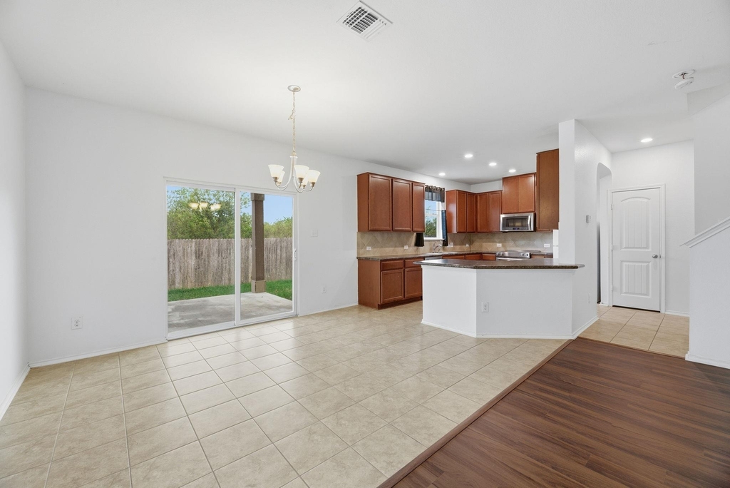 13535 Abraham Lincoln St - Photo 8