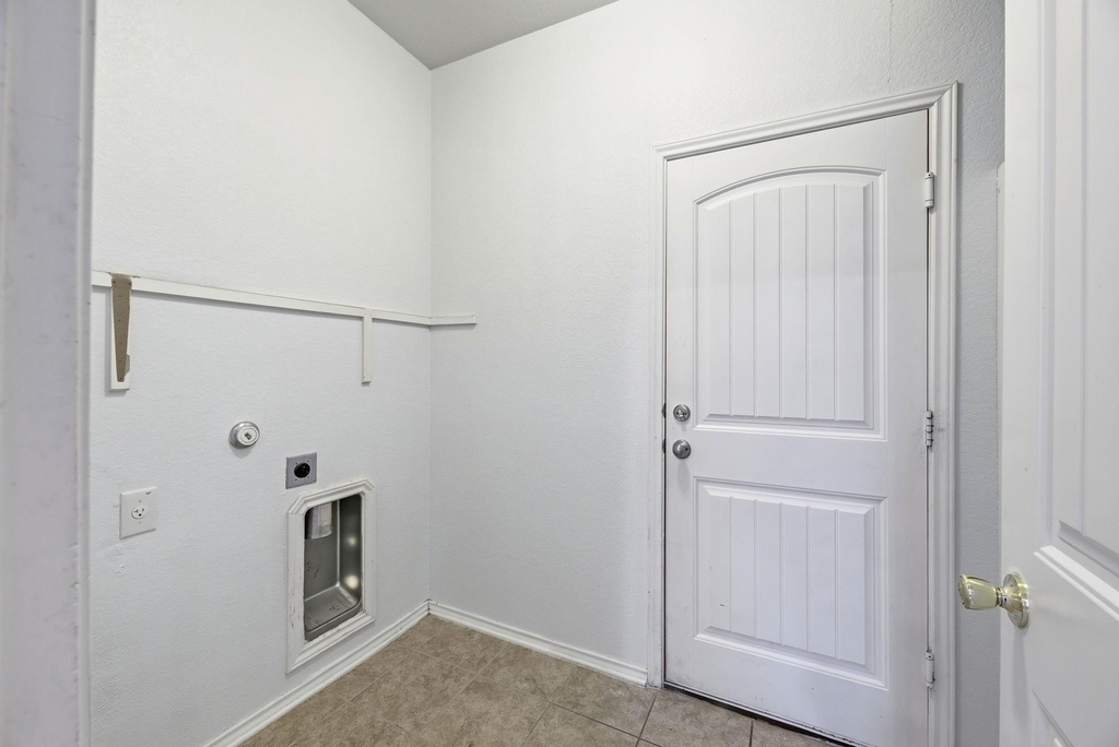 13535 Abraham Lincoln St - Photo 14