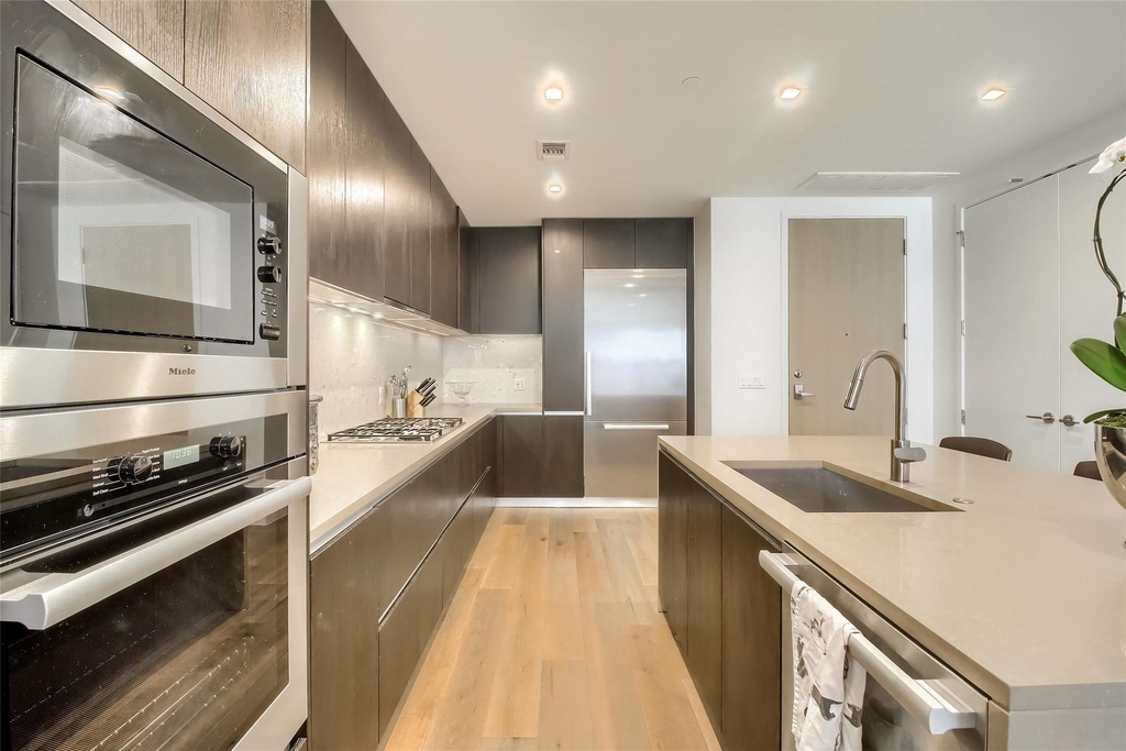 501 West Ave - Photo 13