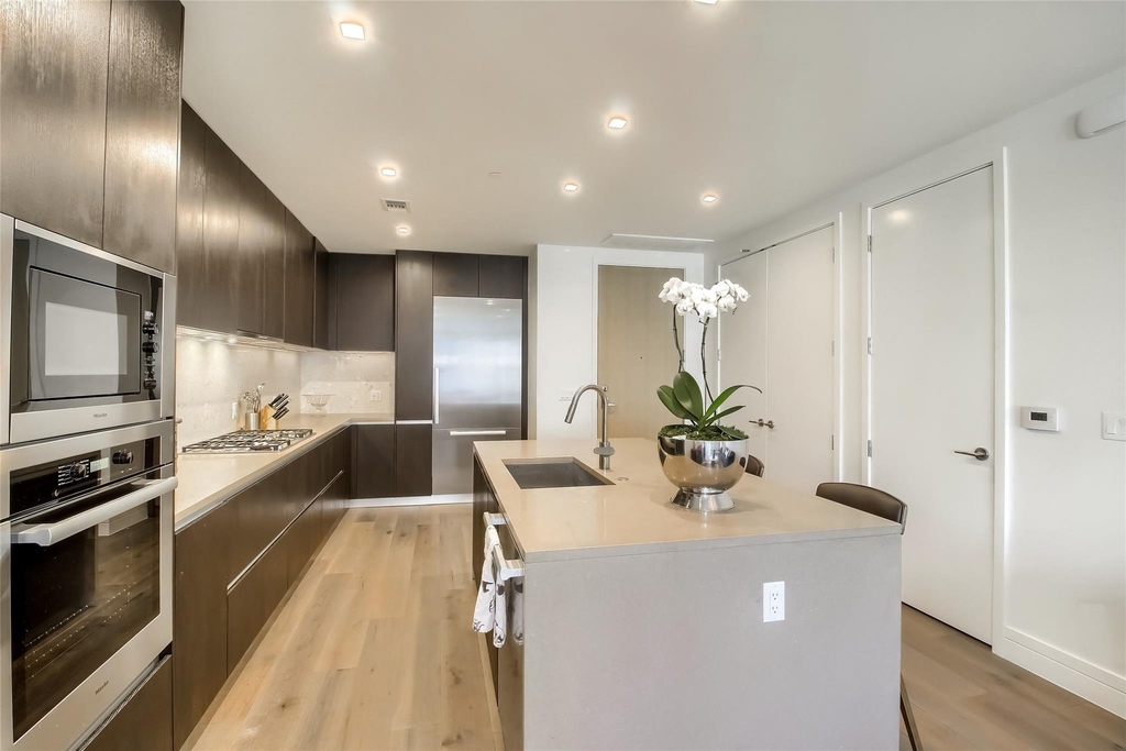 501 West Ave - Photo 9