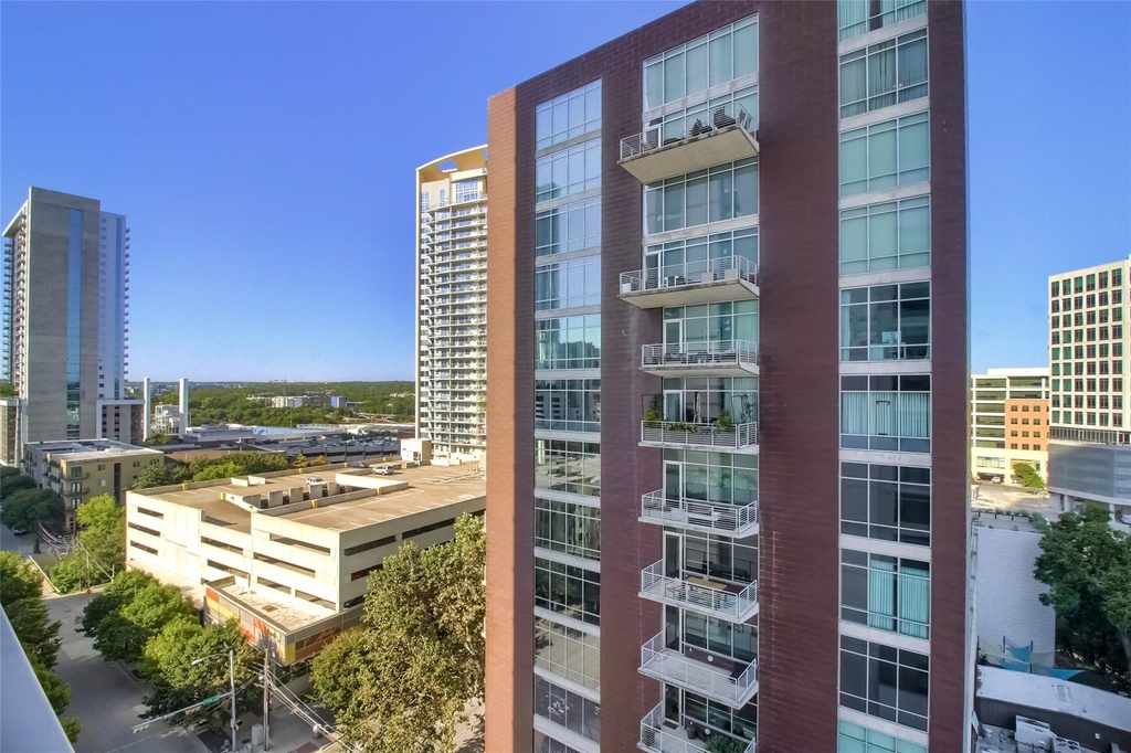 501 West Ave - Photo 30