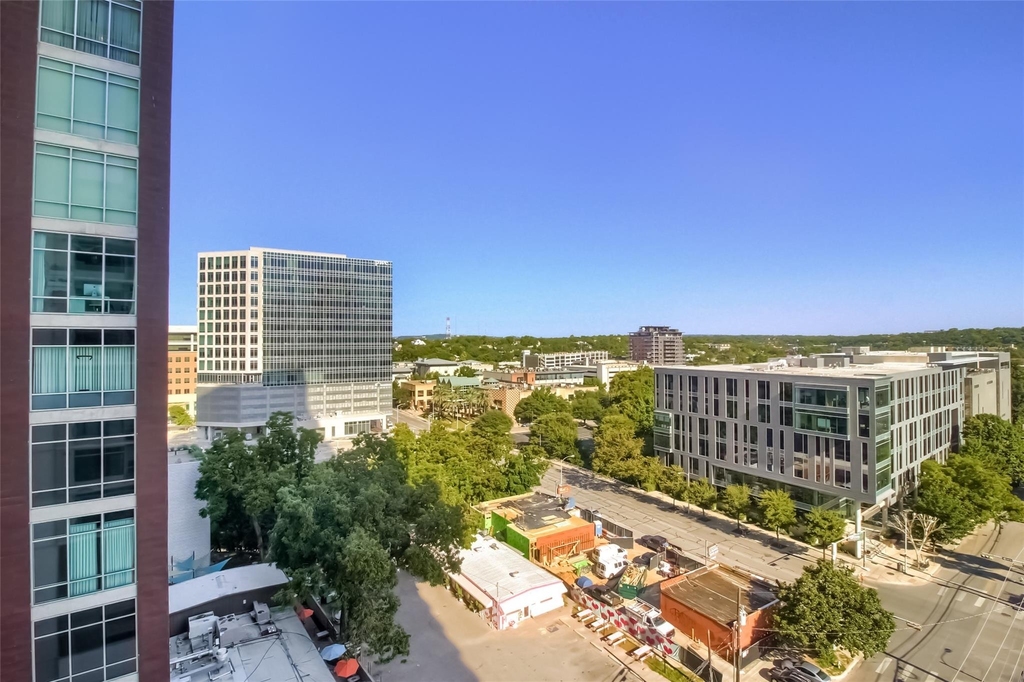 501 West Ave - Photo 29