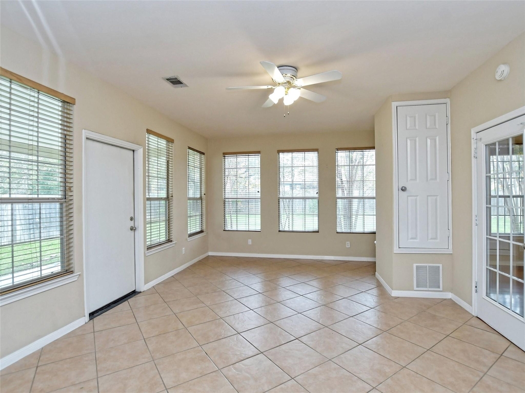 13220 Villa Park Dr - Photo 17