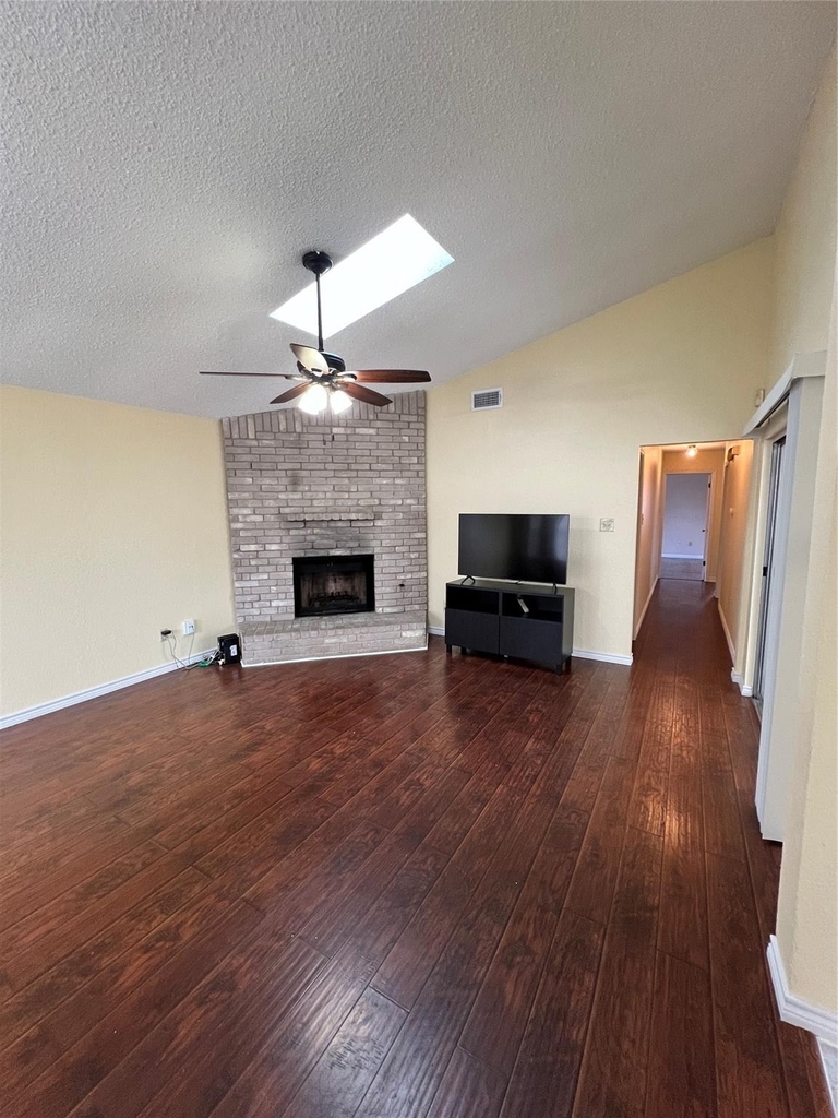 16202 Edgerly Ct - Photo 3