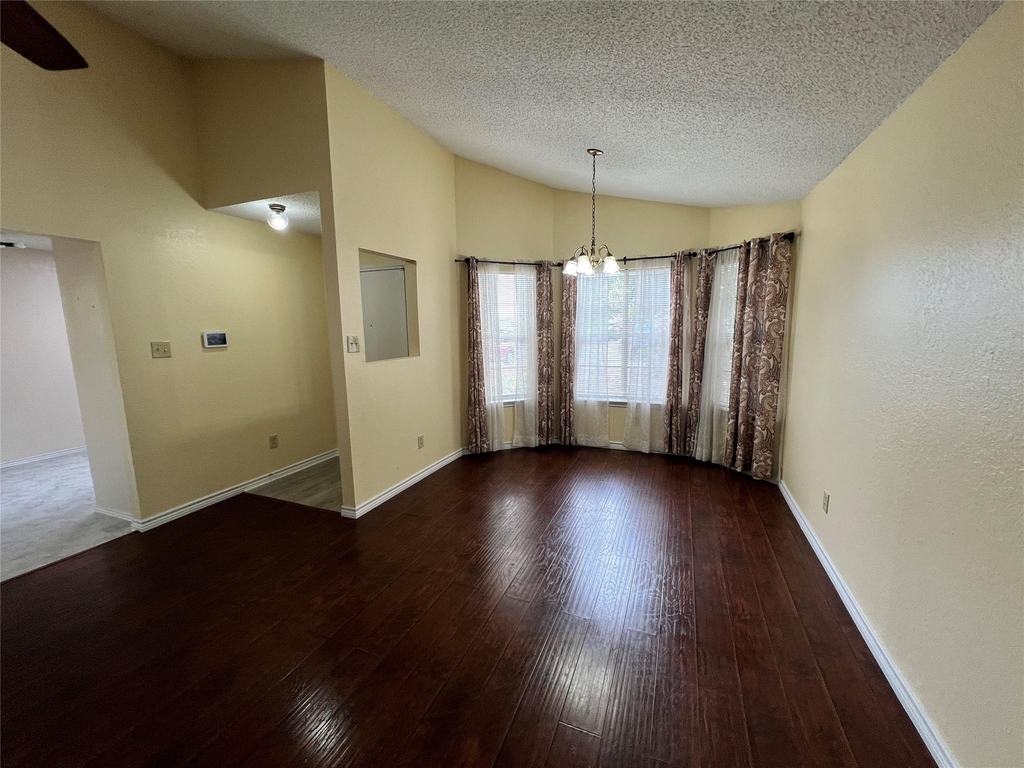 16202 Edgerly Ct - Photo 5