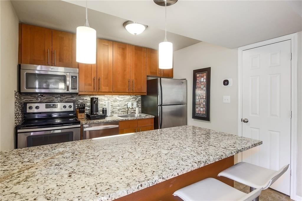 7685 Northcross Dr - Photo 8