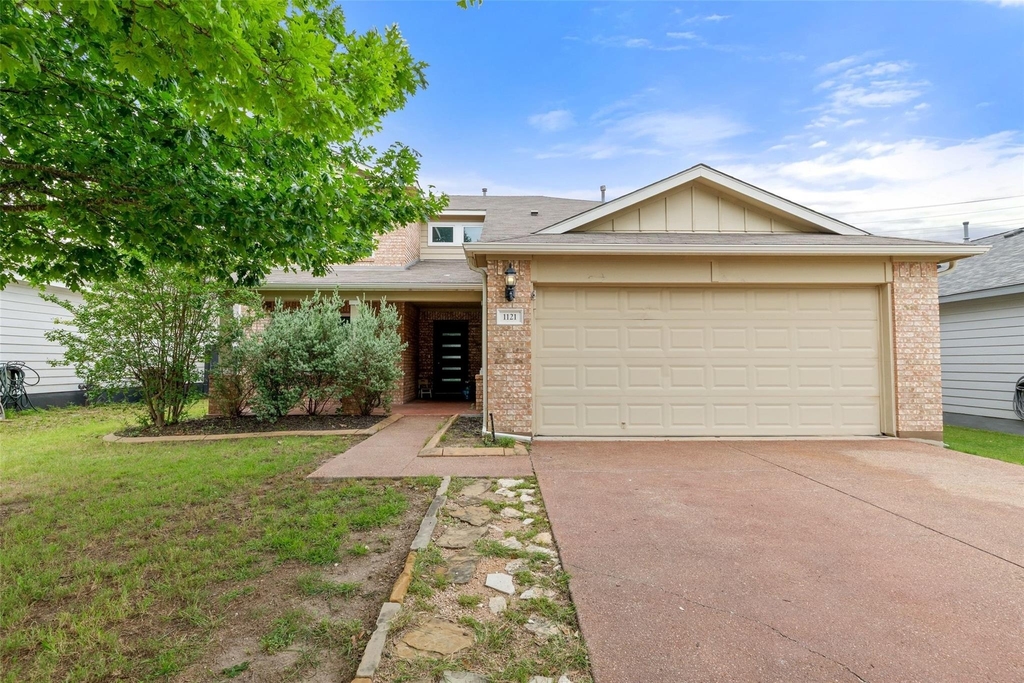 1121 Sweet Gum Dr - Photo 1
