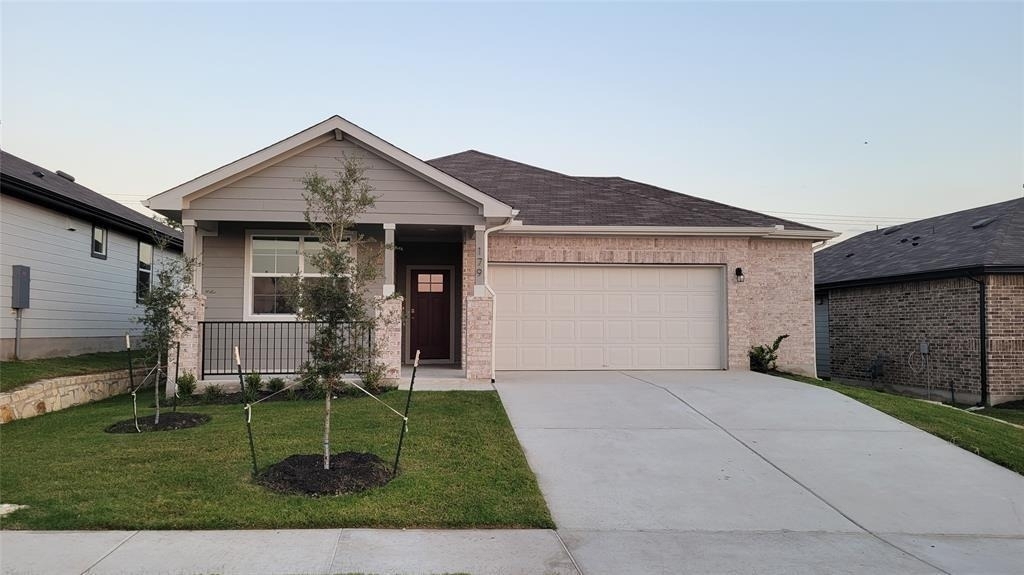 179 Sweetwater Dr - Photo 0