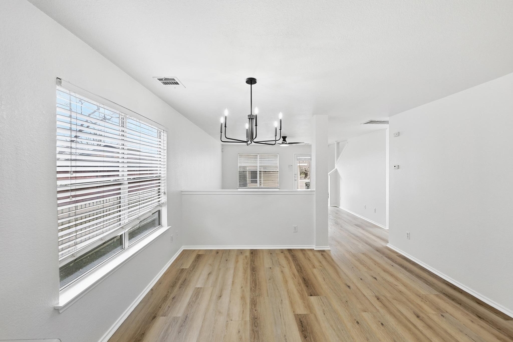 332 Wetzel - Photo 10