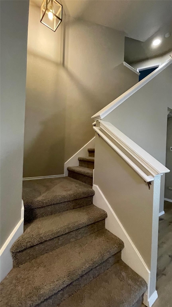 9236 Vigen Cir - Photo 18