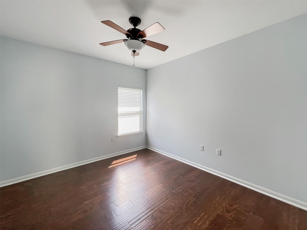 3917 Bronco Bend Loop - Photo 31