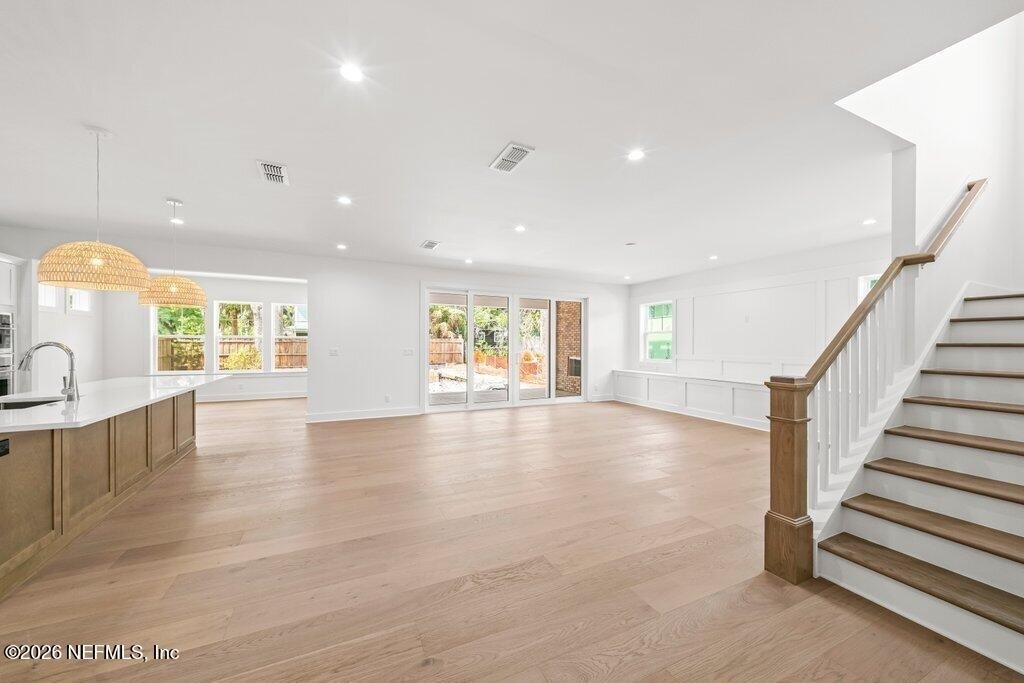 397 Plaza - Photo 13