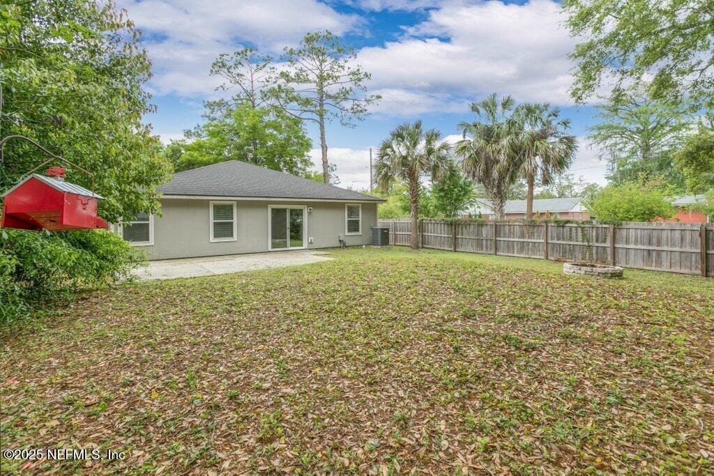 2235 Bayview Road - Photo 36