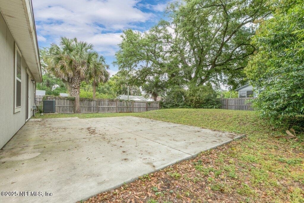 2235 Bayview Road - Photo 38