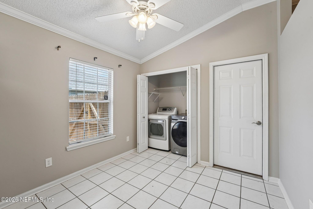 1219 Stern Way - Photo 28