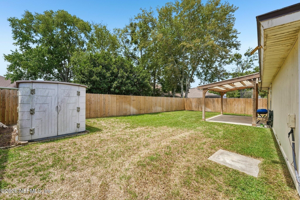 1219 Stern Way - Photo 33