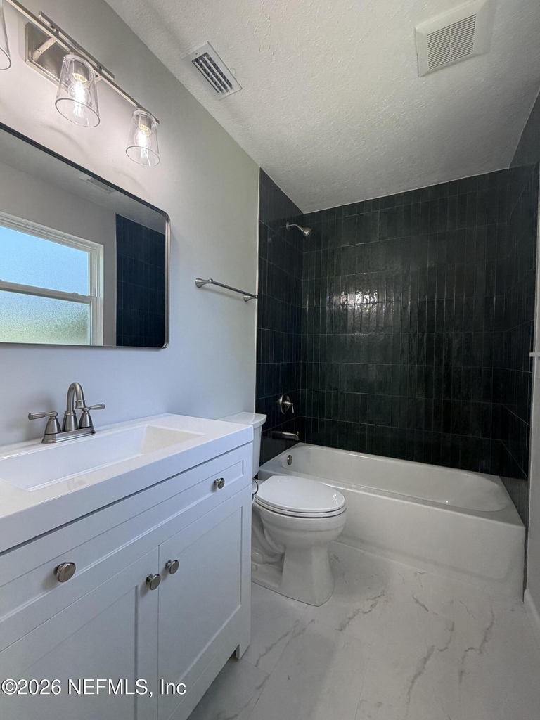 7 Cobia Street - Photo 2