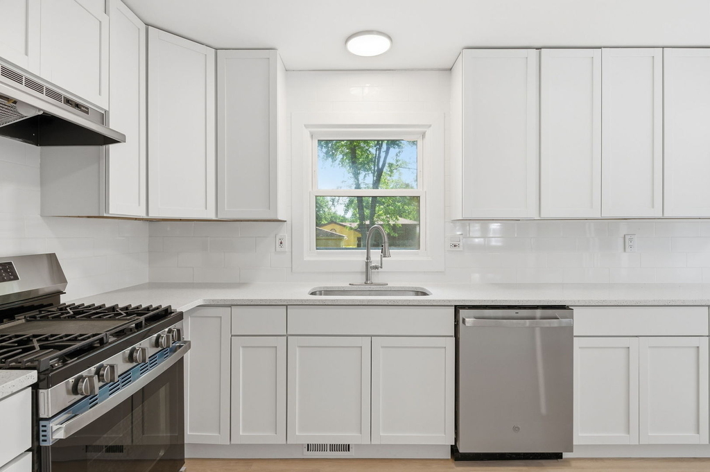 1019 Kim Place - Photo 4