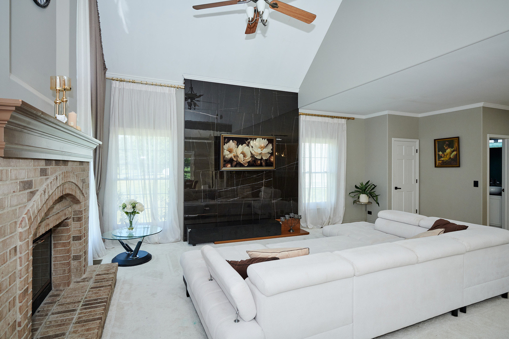 26300 W Chatham Drive - Photo 2