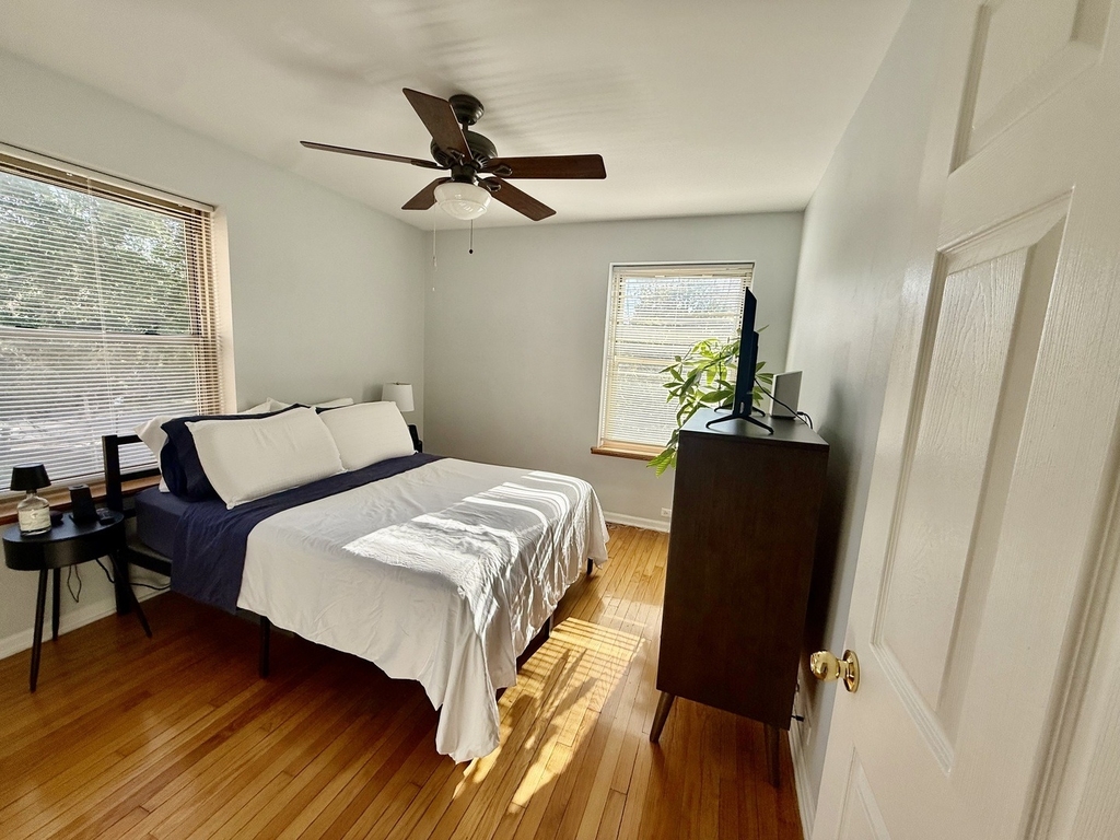 4915 N Wolcott Avenue - Photo 9