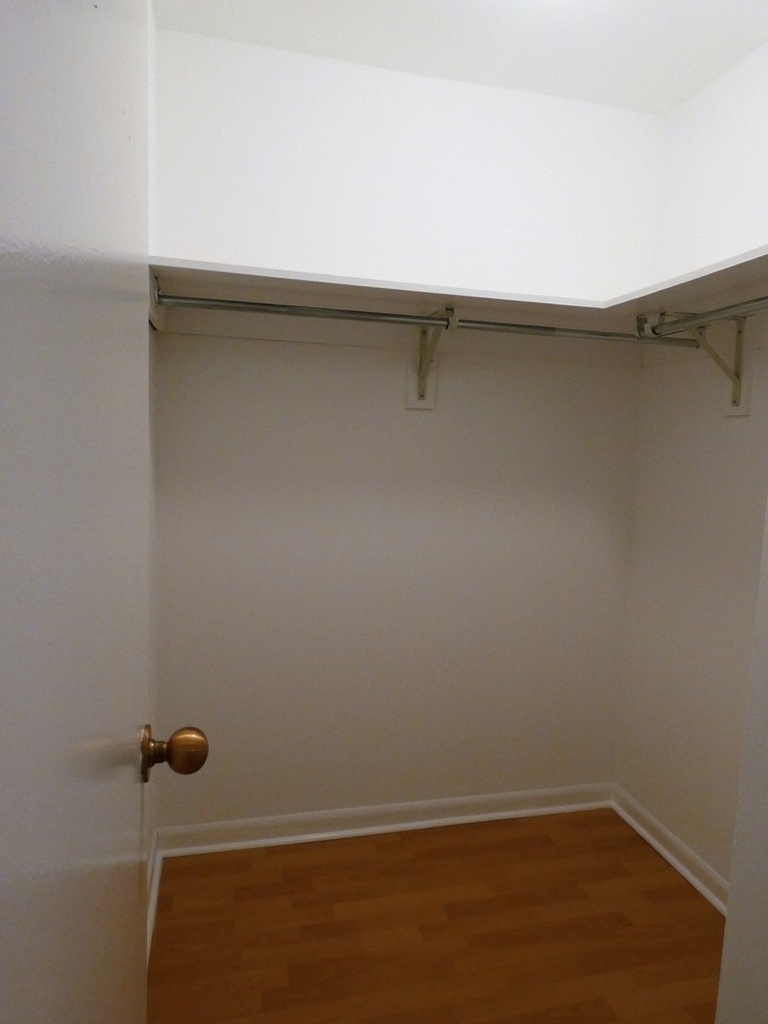 211 E Ohio Street - Photo 16