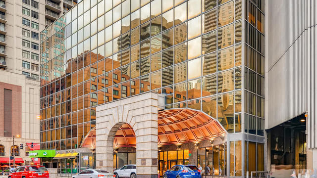 10 E Ontario Street - Photo 0