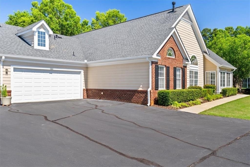 1305 Village Lane - Photo 27