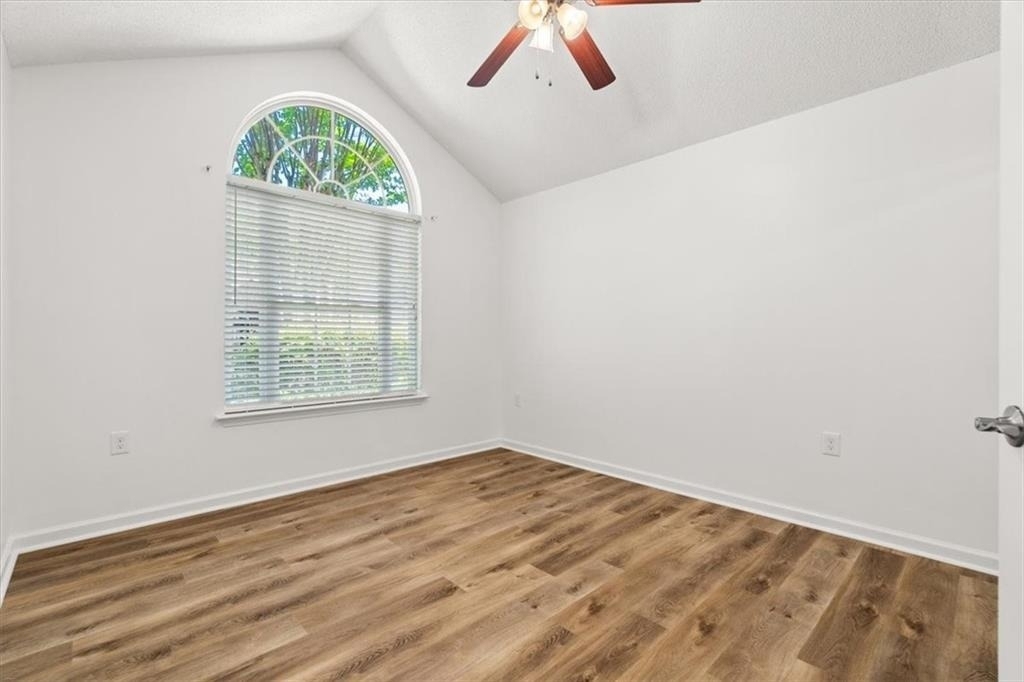 1305 Village Lane - Photo 23
