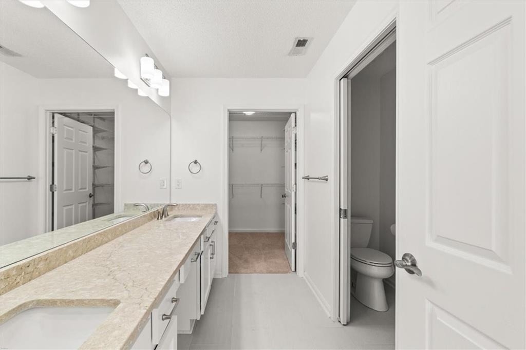 1305 Village Lane - Photo 16